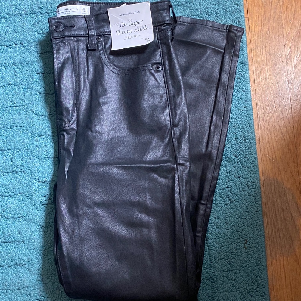 Leather Washed Women’s Abercrombie Skinny Jeans